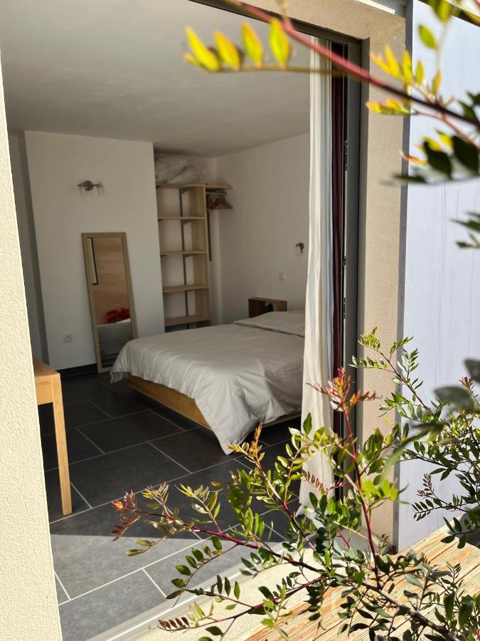 Villa Le Cube des Garrigues à Vallérargues Extérieur photo